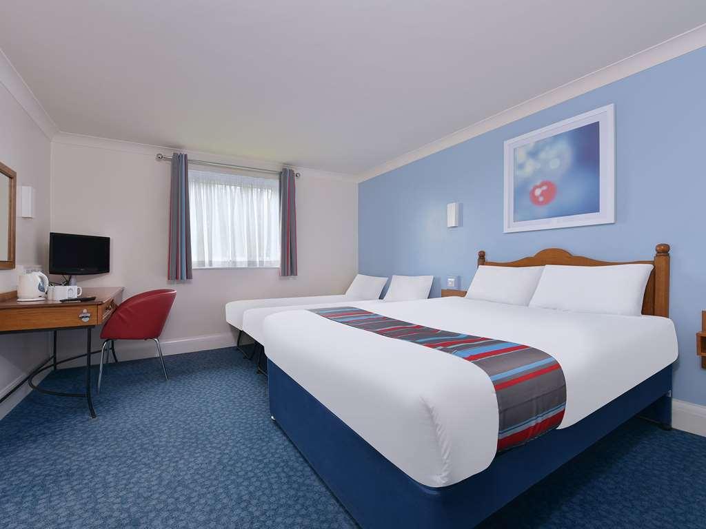 Travelodge Bournemouth Cooper Dean Δωμάτιο φωτογραφία