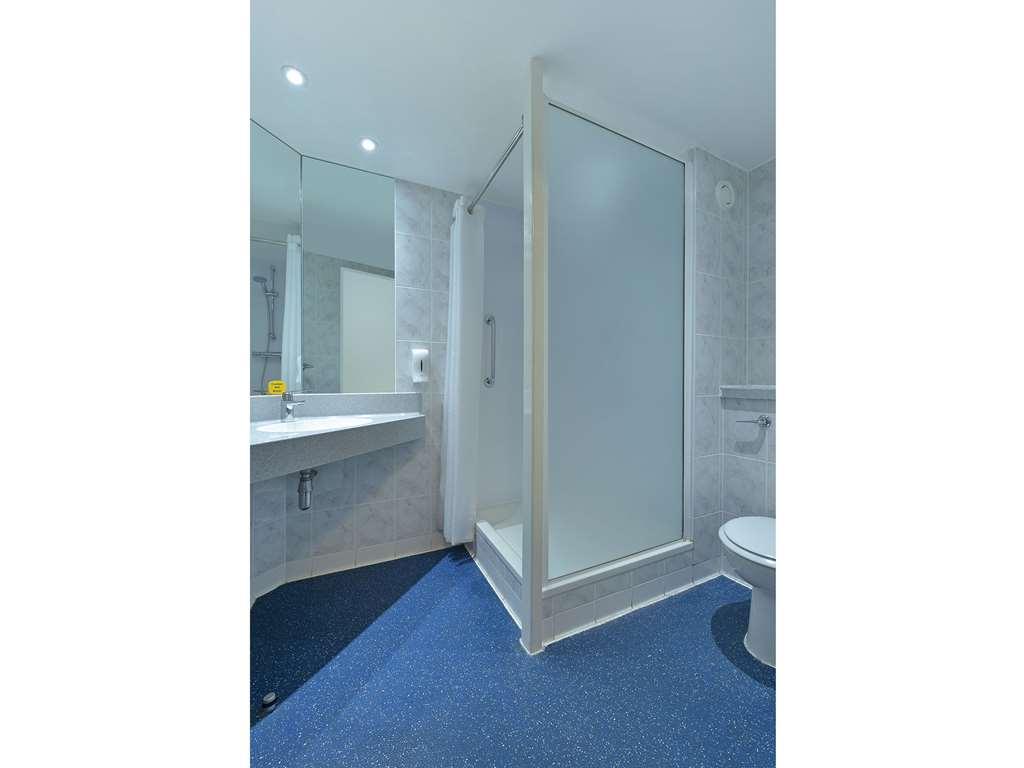 Travelodge Bournemouth Cooper Dean Δωμάτιο φωτογραφία