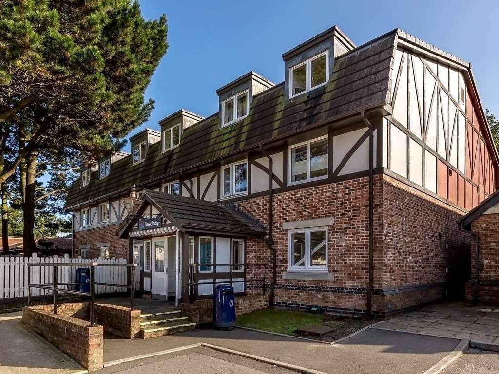 Travelodge Bournemouth Cooper Dean Εξωτερικό φωτογραφία