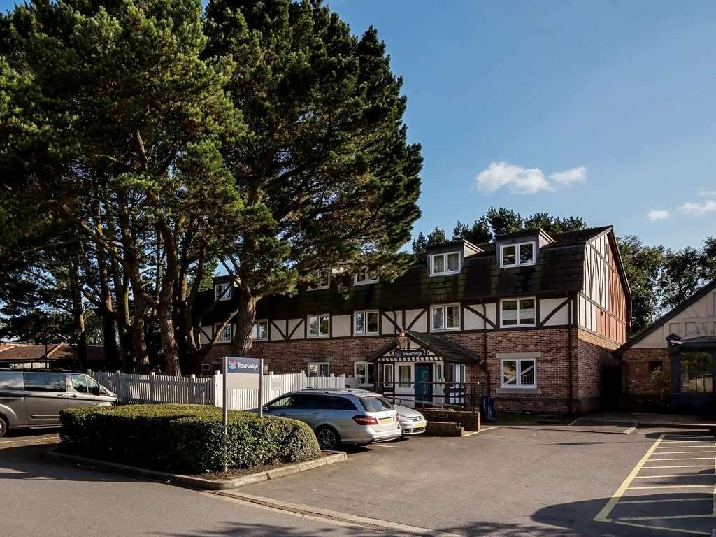 Travelodge Bournemouth Cooper Dean Εξωτερικό φωτογραφία